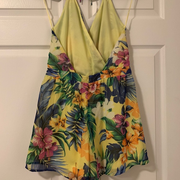 Romeo & Juliet Couture Floral Halter Romper - Picture 2 of 6